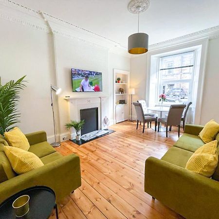 Desirable 2 Bed Apt Near Edinburgh Castle Zewnętrze zdjęcie